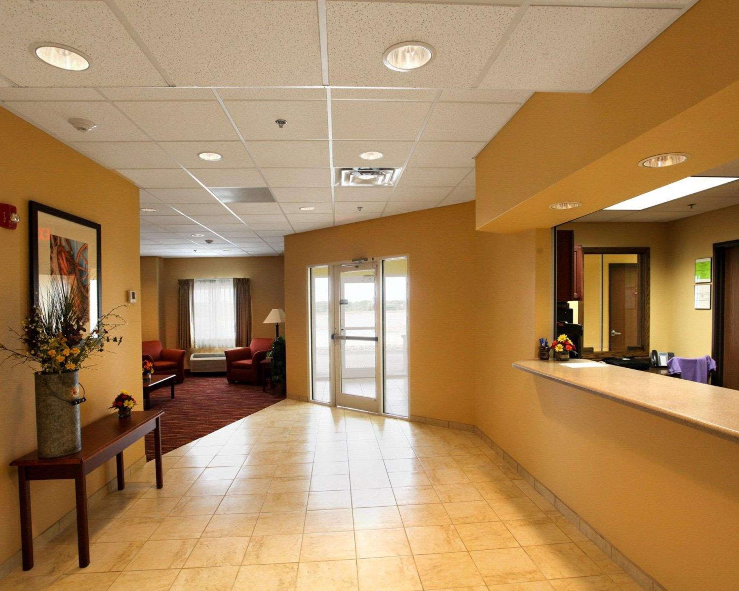Rodeway Inn & Suites Phillipsburg Экстерьер фото
